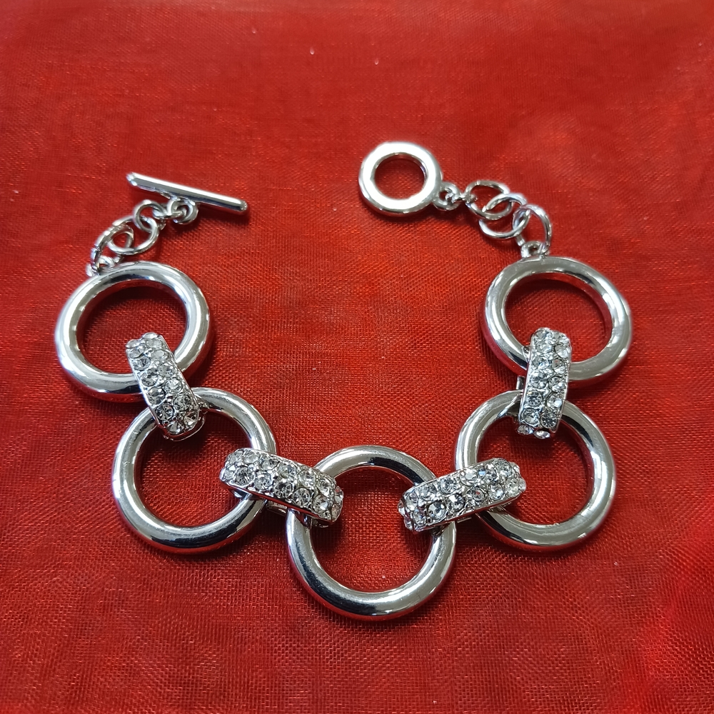 Toggle Bracelet